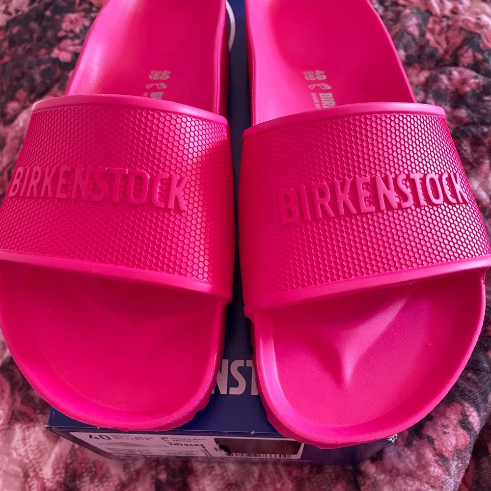 Birkenstock Sandals Flipflops 9 Pink NIB